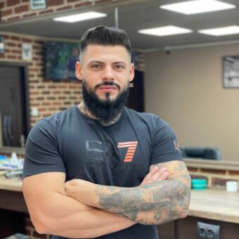 الصورة الرمزية لـ Andy