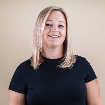 次のアバター： Breda