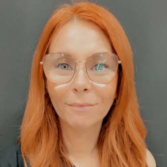 The avatar of Tracey