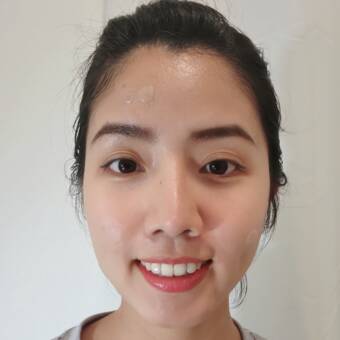 الصورة الرمزية لـ LUNA