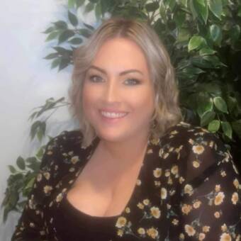 The avatar of Hannah