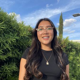 次のアバター： Jacqueline