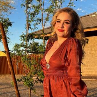 Pearlie Things Hair & Jewelry的头像