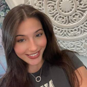 The avatar of Olivia