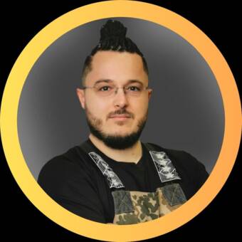 The avatar of Денис