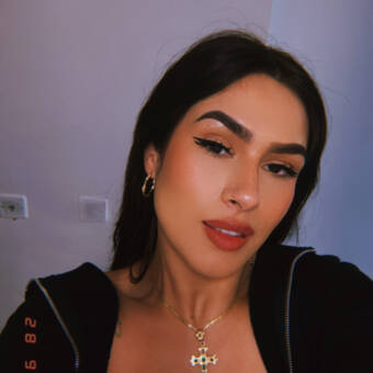 The avatar of Andrea