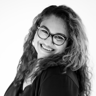 次のアバター： Rozanne