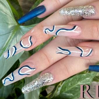 The avatar of Amanda