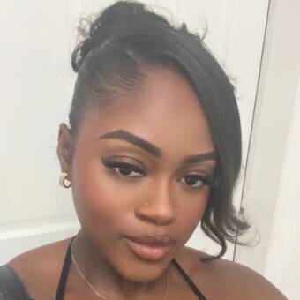 The avatar of Rebecca