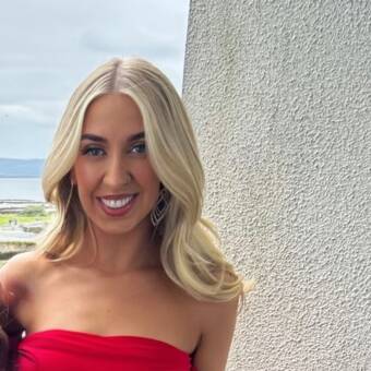 次のアバター： Tracy