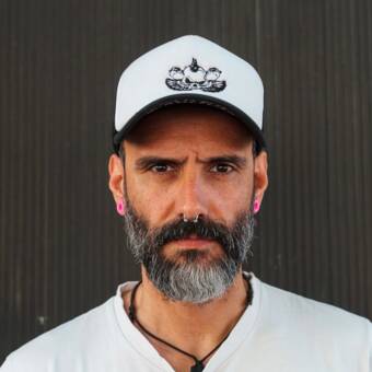 The avatar of Ricardo