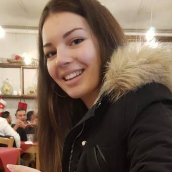 الصورة الرمزية لـ Martina