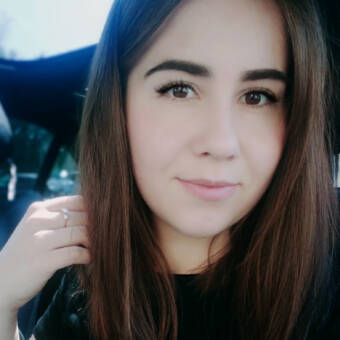 The avatar of Yustina