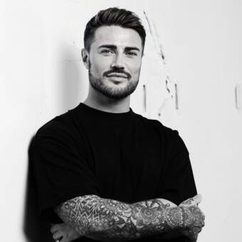 The avatar of Christopher