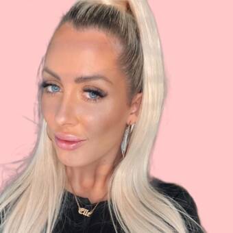 The avatar of ELLE -