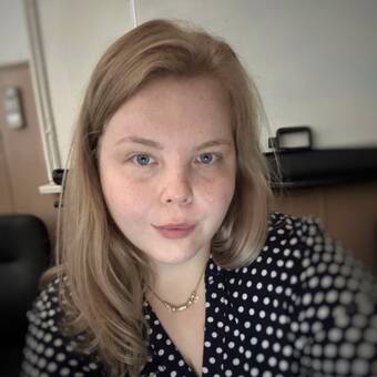 的化身 Александра