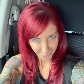 The avatar of Debbie