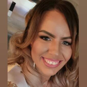 The avatar of Vickie