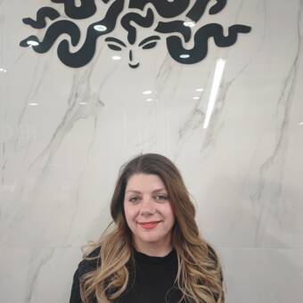 次のアバター： ΒΑΣΙΛΕΙΑ