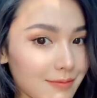 Аватарът на KHLOE