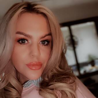 الصورة الرمزية لـ Taylor