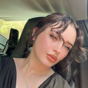 的化身 Zakinah🖤