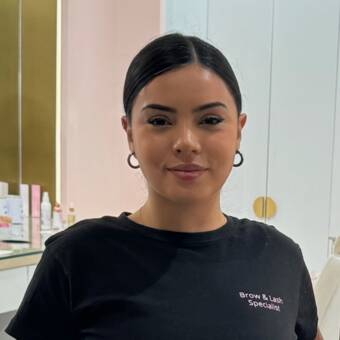 الصورة الرمزية لـ Josefa L