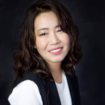 The avatar of Angela