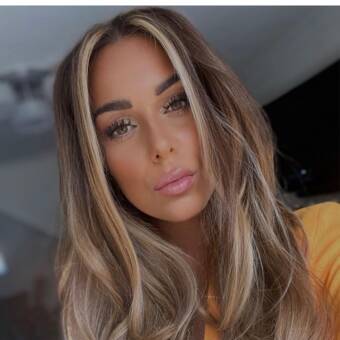 The avatar of Charlee