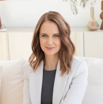 The avatar of Nicole