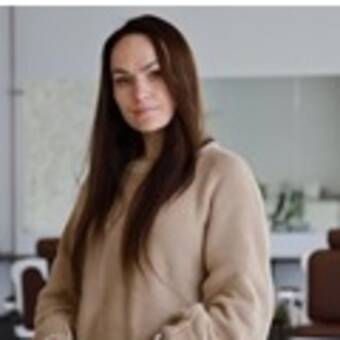 次のアバター： Kristina