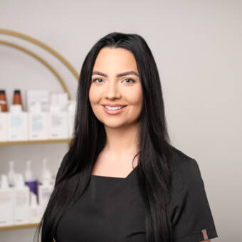 The avatar of Maddie