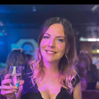 الصورة الرمزية لـ Kerri