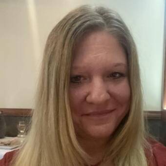 次のアバター： christie