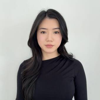 The avatar of Rebecca