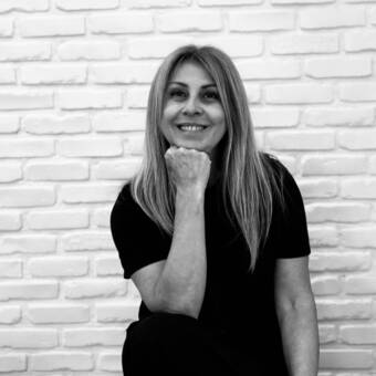 The avatar of Louise