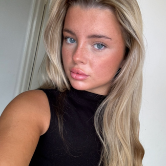 次のアバター： Erin