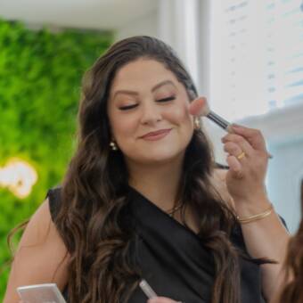 The avatar of Amanda