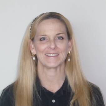 次のアバター： Petra