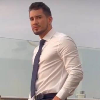 The avatar of Anderson