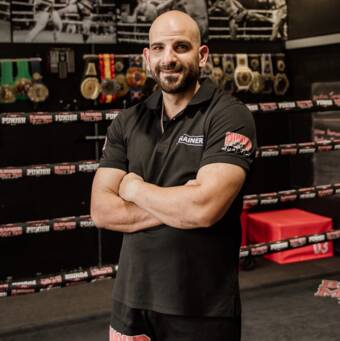 The avatar of Damien