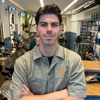 次のアバター： Stefanos