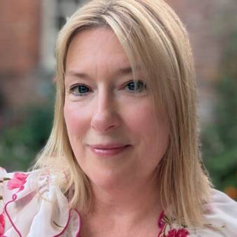 The avatar of Rebecca