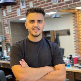 الصورة الرمزية لـ Alexandru