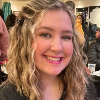 The avatar of Lindsey