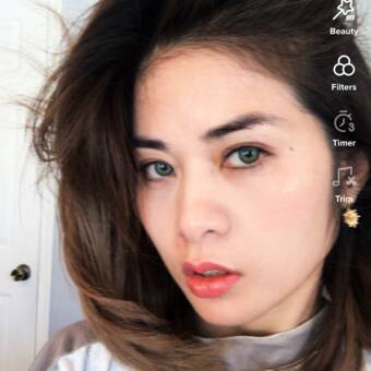 The avatar of Vivian