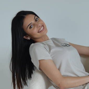 The avatar of Amelia