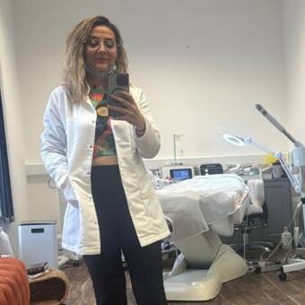 Henkilön Zehra avatar