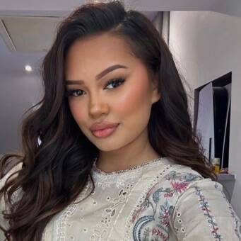 The avatar of Hannah