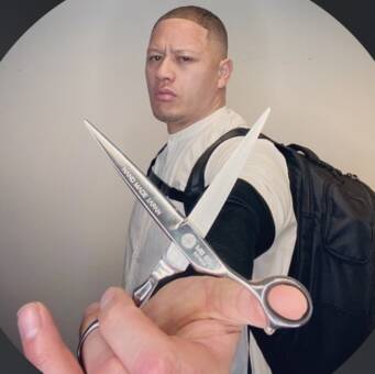 The avatar of Damien